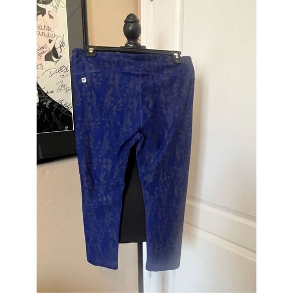 Fabletics blue petal print leggings - Picture 2 of 5